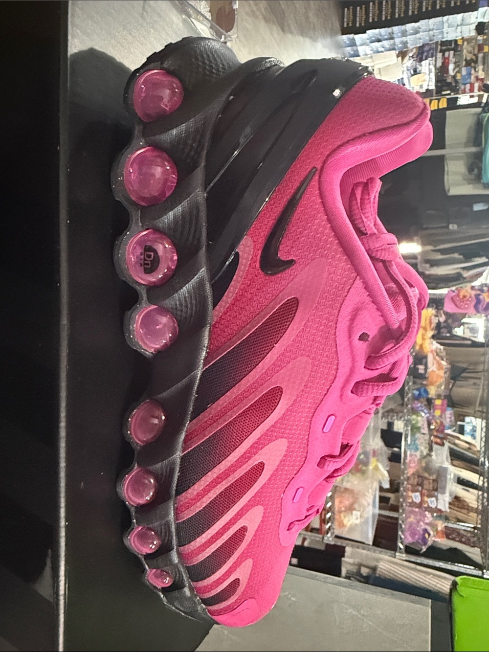 Nike Air Max DN8 Sz 7.5 Women’s/6 Men’s Hot Pink Black NIB